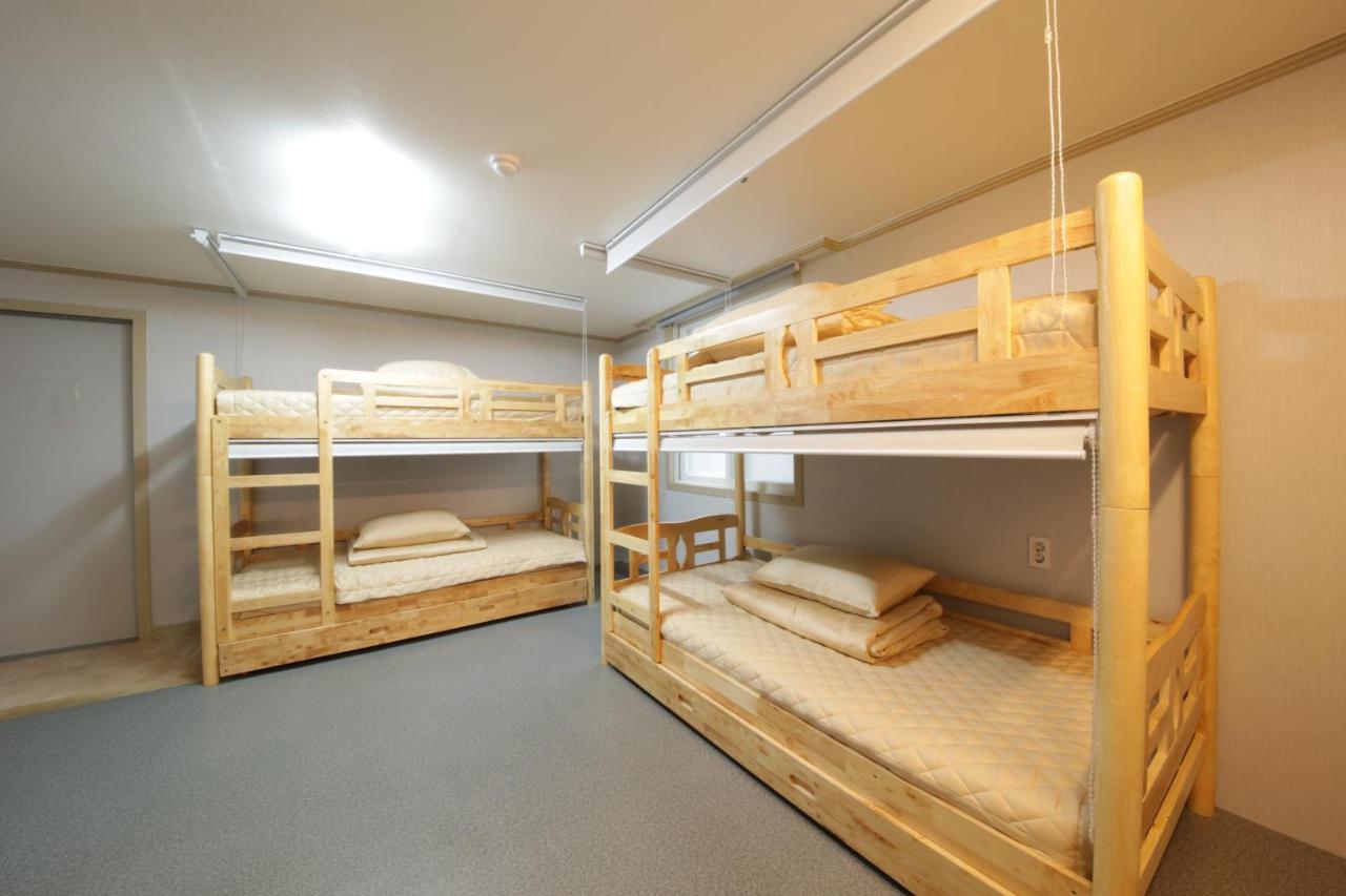 Hostel Familie Busan Station מראה חיצוני תמונה