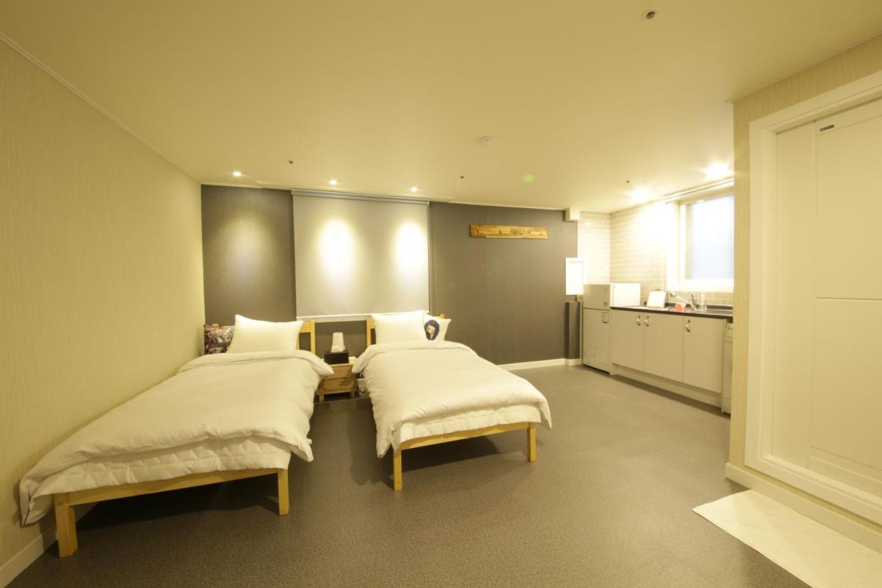 Hostel Familie Busan Station מראה חיצוני תמונה